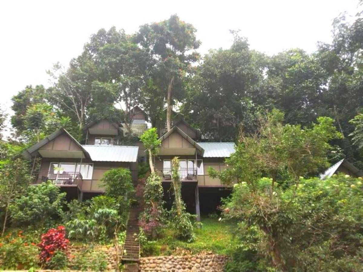 Moselberg Riverside Cottages Мунар Екстериор снимка
