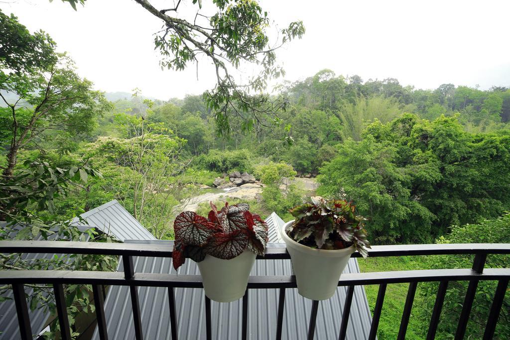 Moselberg Riverside Cottages Мунар Екстериор снимка