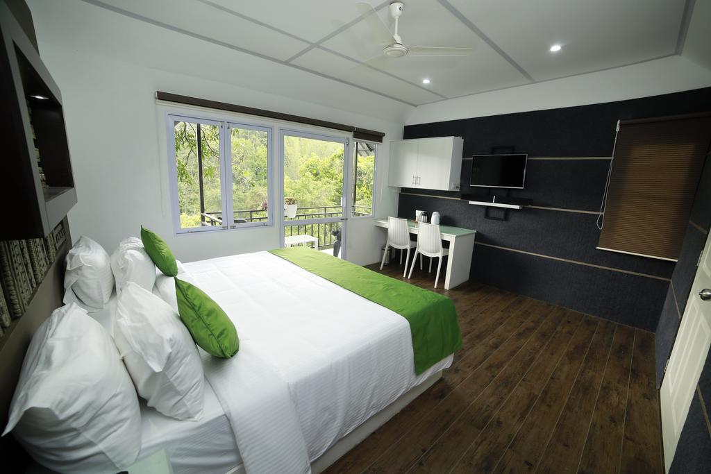 Moselberg Riverside Cottages Мунар Екстериор снимка