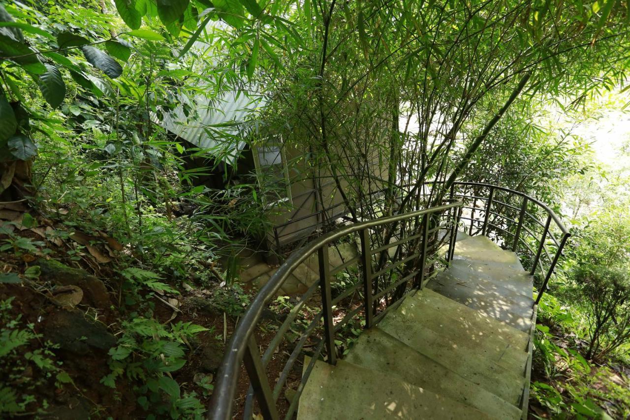 Moselberg Riverside Cottages Мунар Екстериор снимка